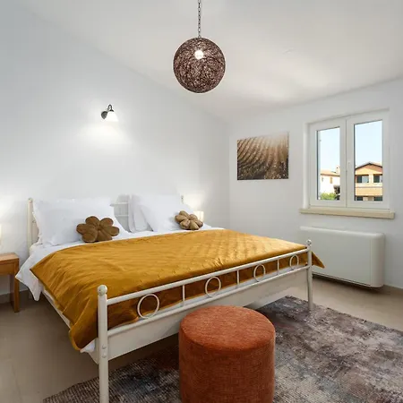 Cvita Domenica Enjoy Istria * Labinci